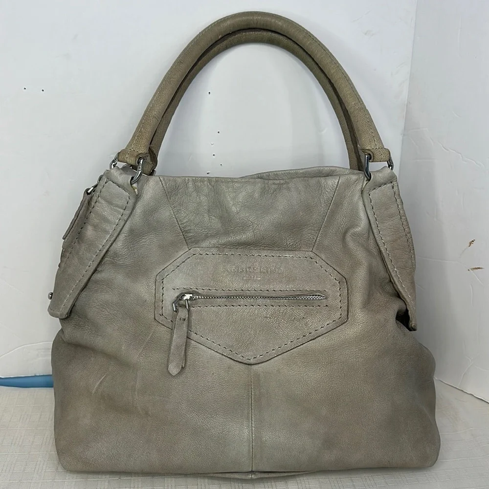 LIEBESKIND BERLIN KUMBA  light grey Goat Skin Studded Bag